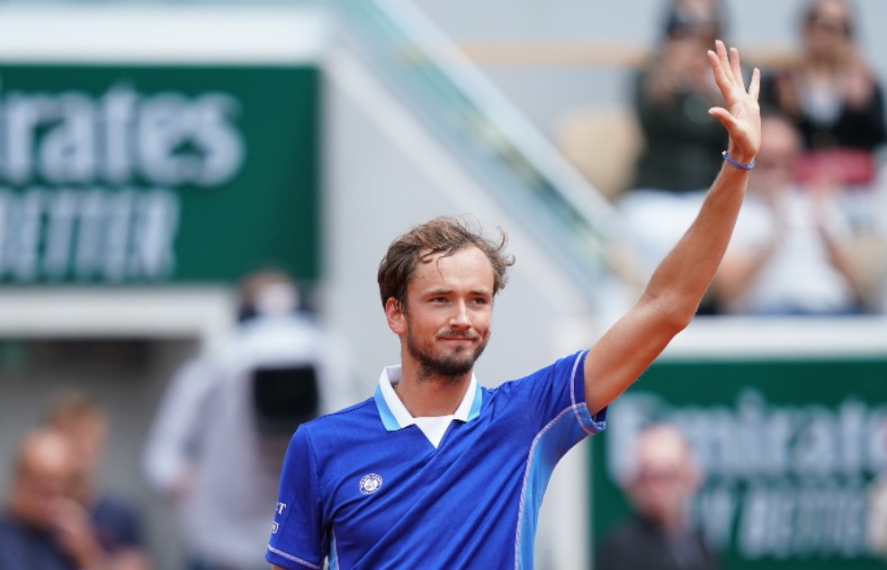 Roland Garros: esordio senza problemi per Medvedev, eliminato